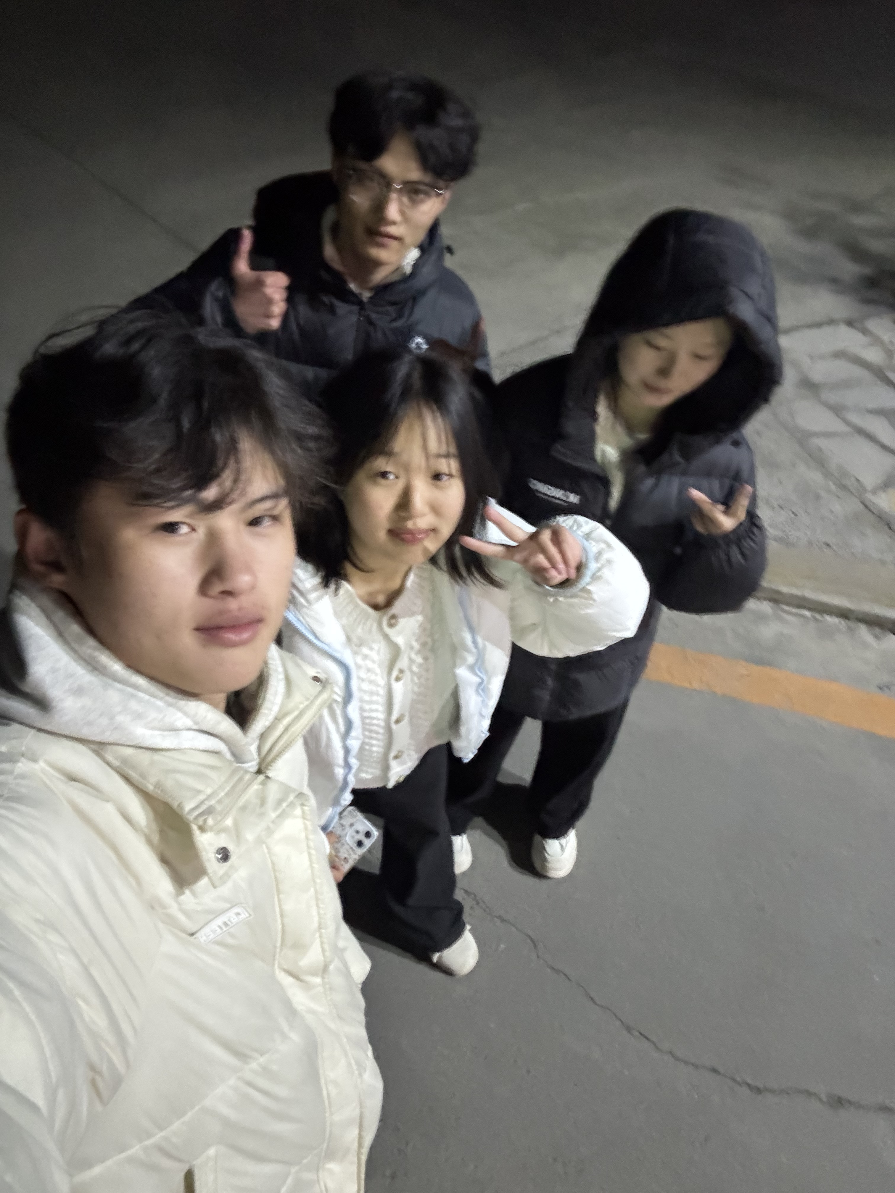 王恒佳 炫酷照片2